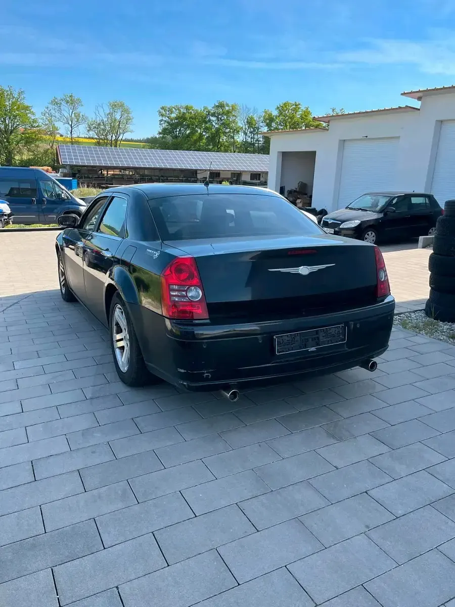 Gebraucht Chrysler 300C 218 PS (160 kW) 2009 Schwarz Limousine