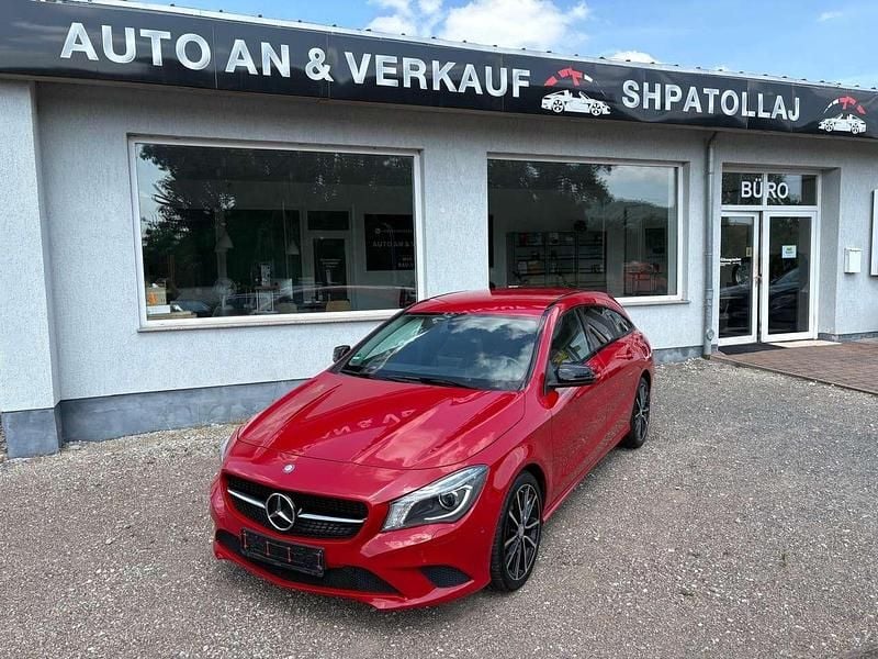 Jupiterrot unilack Gebraucht 2015 Mercedes CLA250 Limousine | 14.999 € (Superpreis) - Bild 1/4