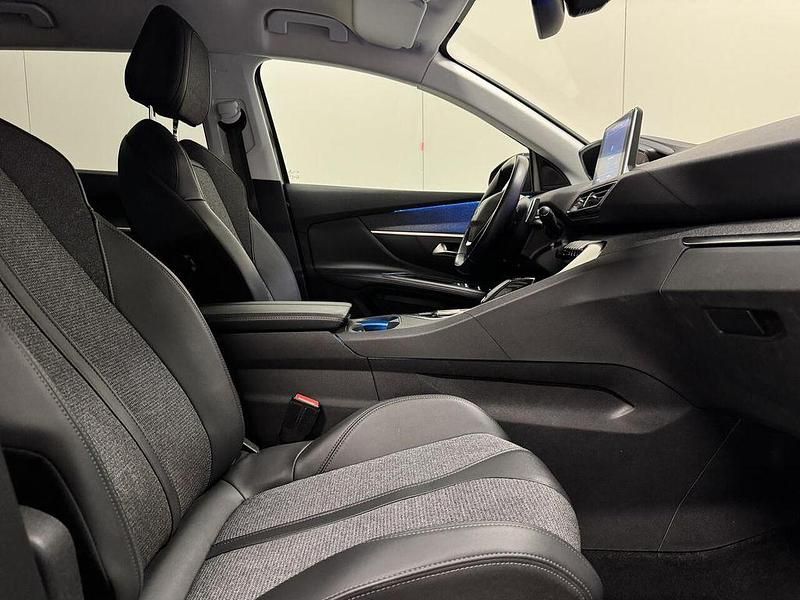 Gebraucht Peugeot 5008 131 PS (96 kW) 2020 Grau SUV