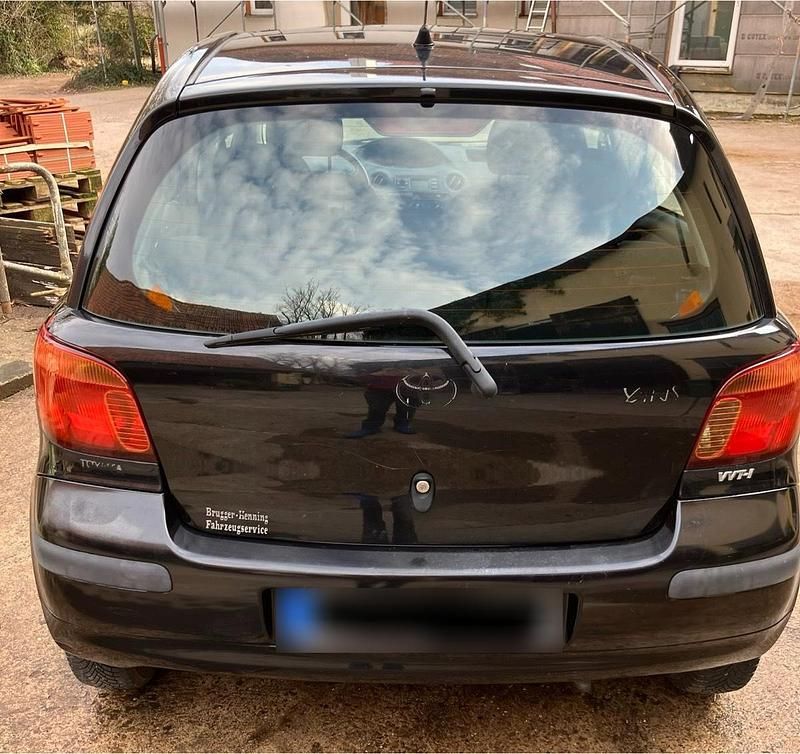 Gebraucht Toyota Yaris 65 PS (47 kW) 2006 Schwarz Kleinwagen