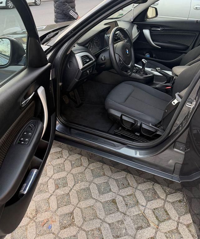 Gebraucht BMW 120 184 PS (135 kW) 2012 Grau Kleinwagen