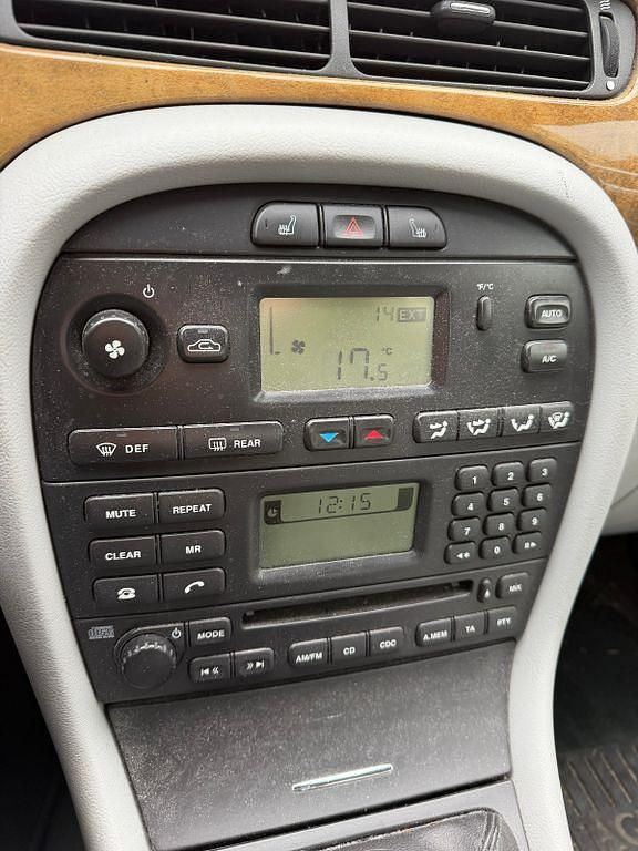 Second-hand Jaguar X-type 156 CP (114 kW) 2002 Negru Berlinǎ