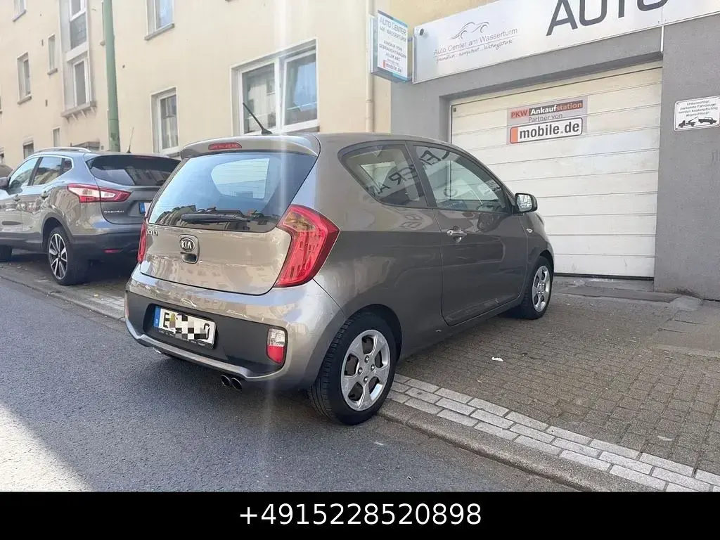 Gebraucht Kia Picanto Edition 7 69 PS (50 kW) 2013 Silber Kleinwagen
