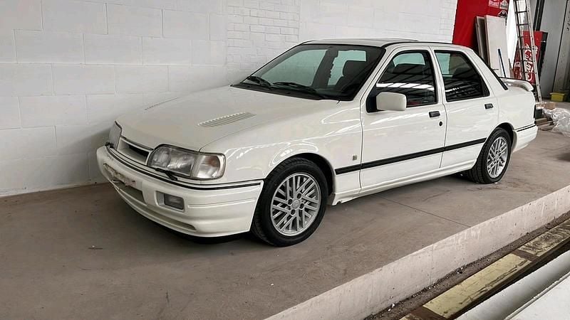 Weiß Gebraucht 1988 Ford Sierra Limousine | 22.500 € - Bild 1/4