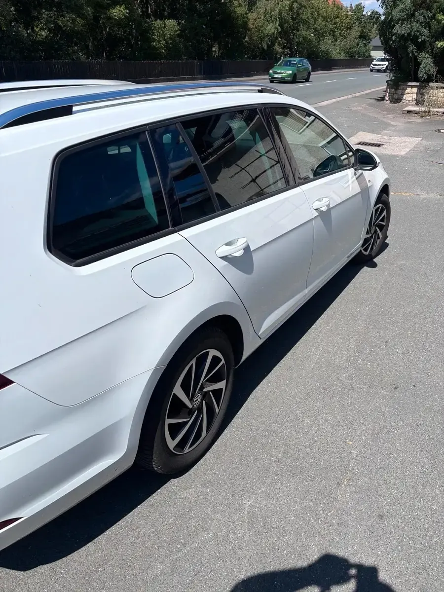 Gebraucht VW Golf VII 150 PS (110 kW) 2018 Weiß Kombi