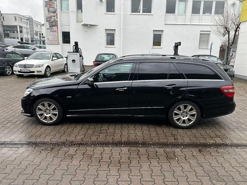 Gebraucht Mercedes E350 AMG 231 PS (169 kW) 2010 Schwarz Limousine