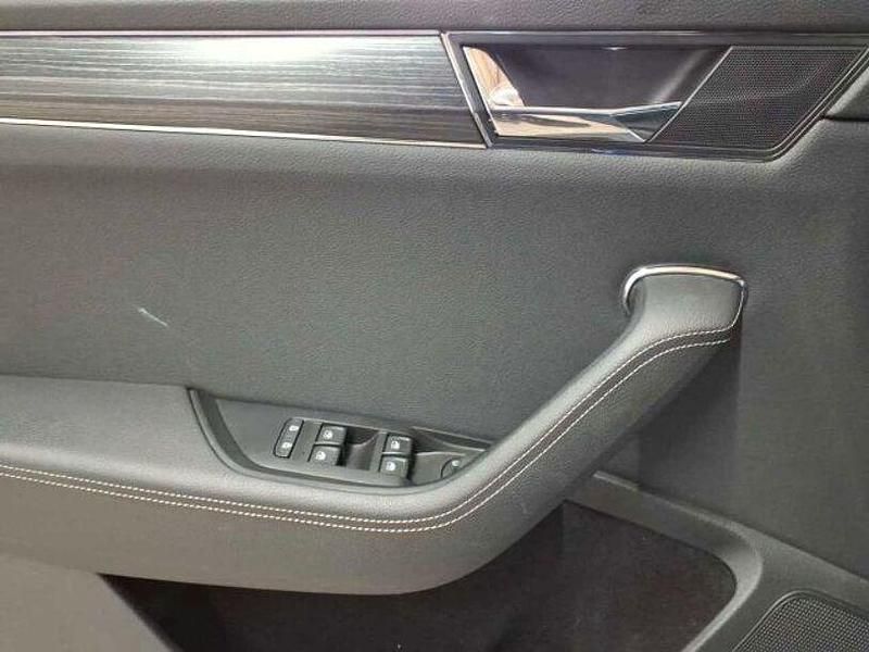 Gebraucht Skoda Superb Style 218 PS (160 kW) 2022 Blau Limousine