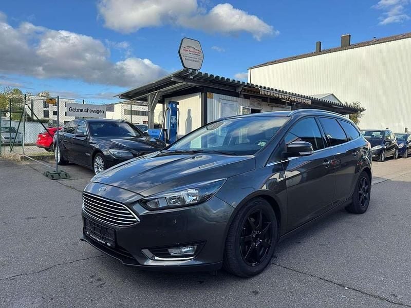 Grau Gebraucht 2017 Ford Focus Titanium Kombi | 7.900 € (Guter Preis) - Bild 1/4