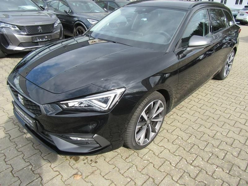 Gebraucht Seat Leon FR 190 PS (139 kW) 2022 Schwarz Limousine