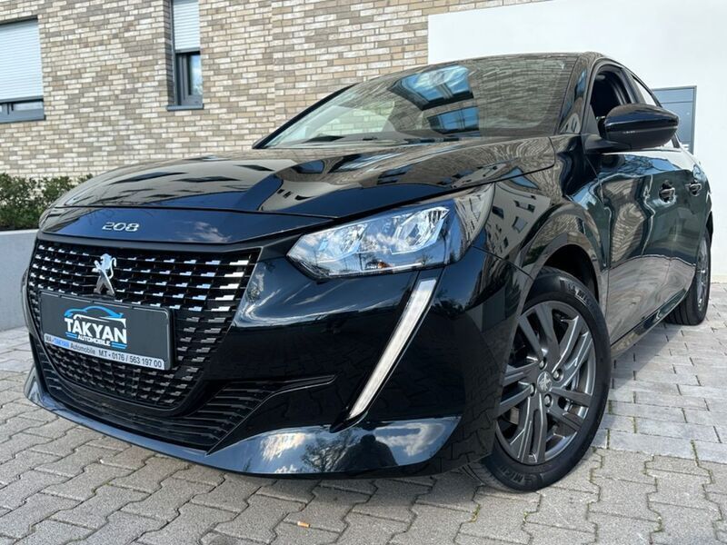 Lackierung schwarz perla nera/ Gebraucht 2021 Peugeot 208 Active Kleinwagen | 12.990 € (Fairer Preis) - Bild 1/4