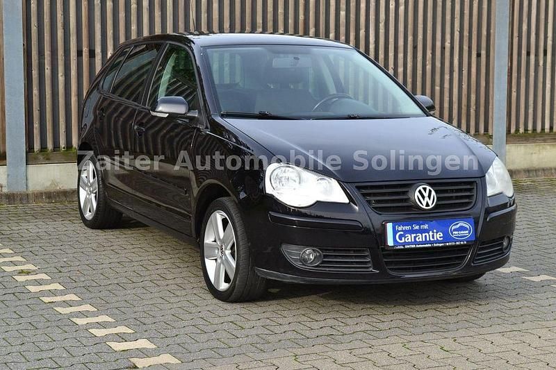 Gebraucht VW Polo Black Edition 69 PS (50 kW) 2010 Schwarz Kleinwagen