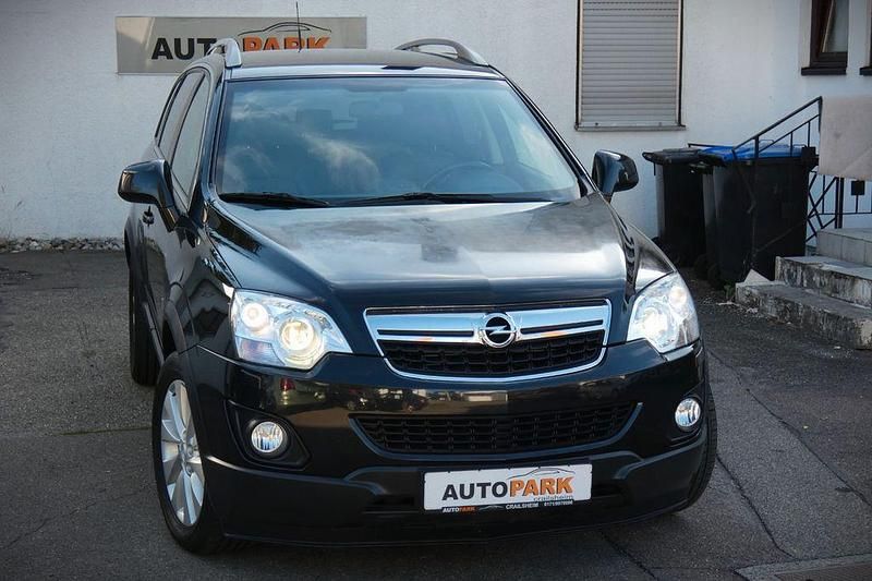 Schwarz Gebraucht 2015 Opel Antara Design Edition SUV | 6.750 € (Fairer Preis) - Bild 1/4