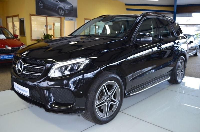 Schwarz Gebraucht 2018 Mercedes GLE350 AMG SUV | 29.880 € (Guter Preis) - Bild 1/4