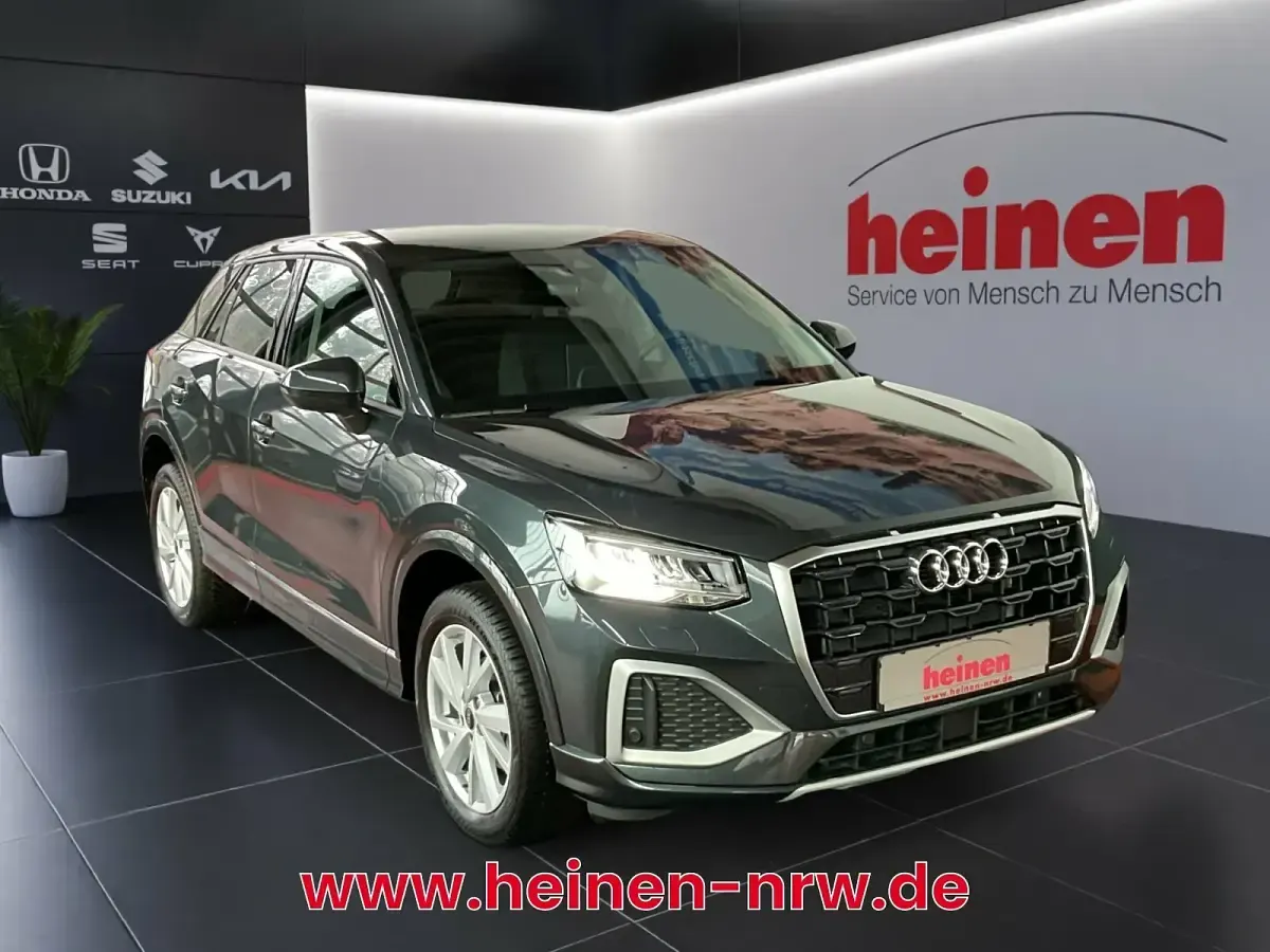 Second-hand Audi Q2 Advanced 150 CP (110 kW) 2025 Gri SUV