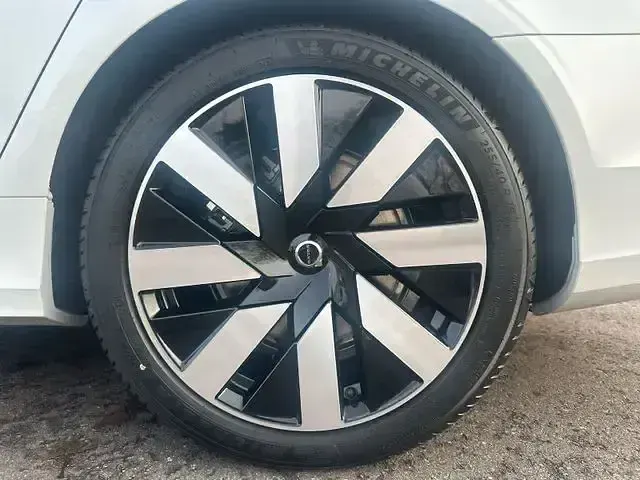 Gebraucht Volvo V90 Ultra 349 PS (256 kW) 2025 Crystal weiß perleffekt Kombi