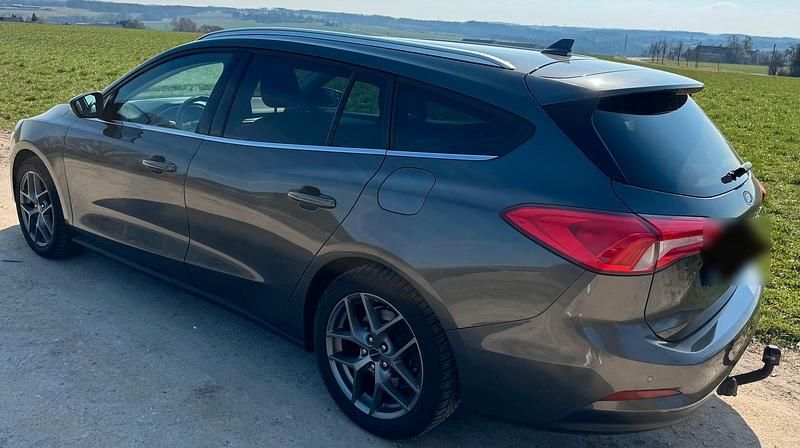 Gebraucht Ford Focus 125 PS (91 kW) 2019 Grau Kombi