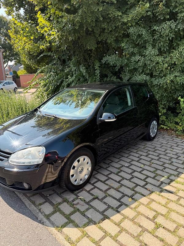 Schwarz Gebraucht 2006 VW Golf V Kleinwagen | 1.999 € (Fairer Preis) - Bild 1/4