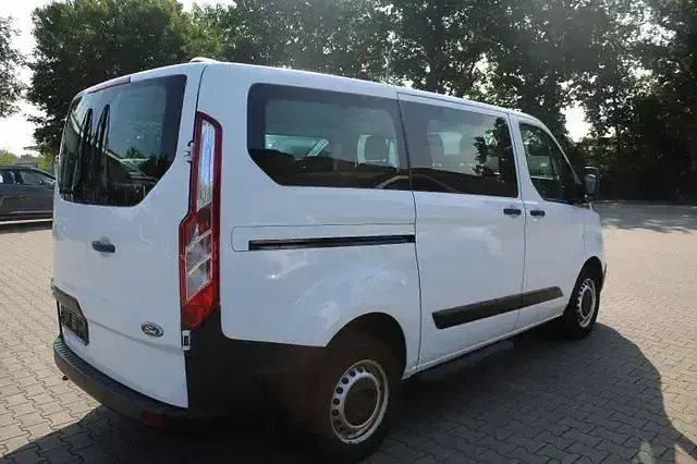 Usata Ford Transit Custom 105 CV (77 kW) 2021 Bianco Station wagon