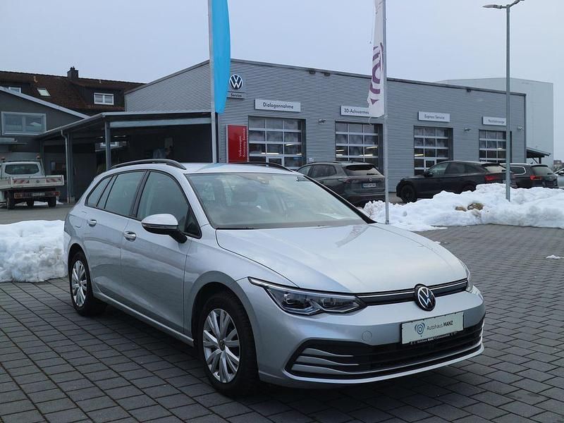 Gebraucht VW Golf VIII Life 131 PS (96 kW) 2023 Silber Kombi