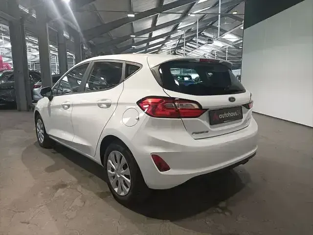 Gebraucht Ford Fiesta Cool & Connect 75 PS (55 kW) 2022 Weiß Kleinwagen