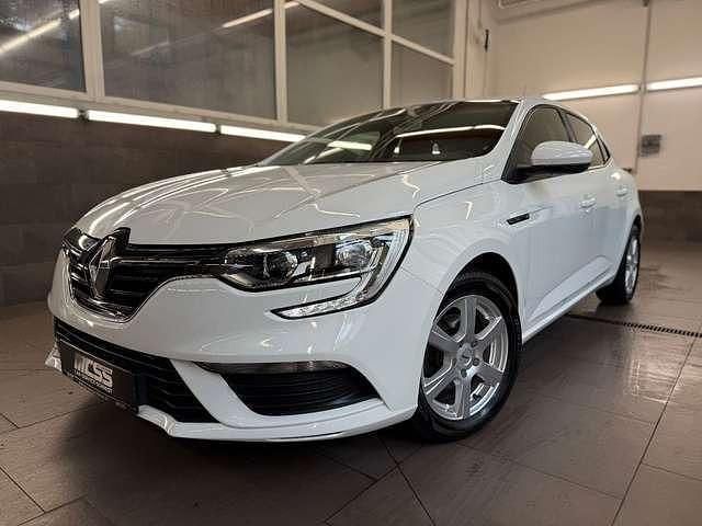 Weiß Gebraucht 2018 Renault Mégane IV Play | 11.380 € (Guter Preis) - Bild 1/4