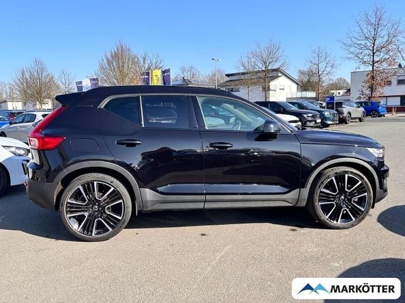 Gebraucht Volvo XC40 Core 169 kW (231 PS) 2022 Schwarz SUV