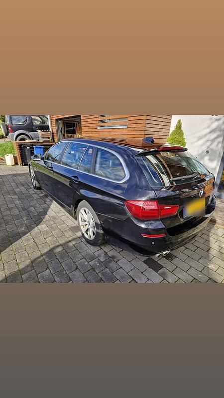 Gebraucht BMW 530 258 PS (189 kW) 2015 Schwarz Kombi