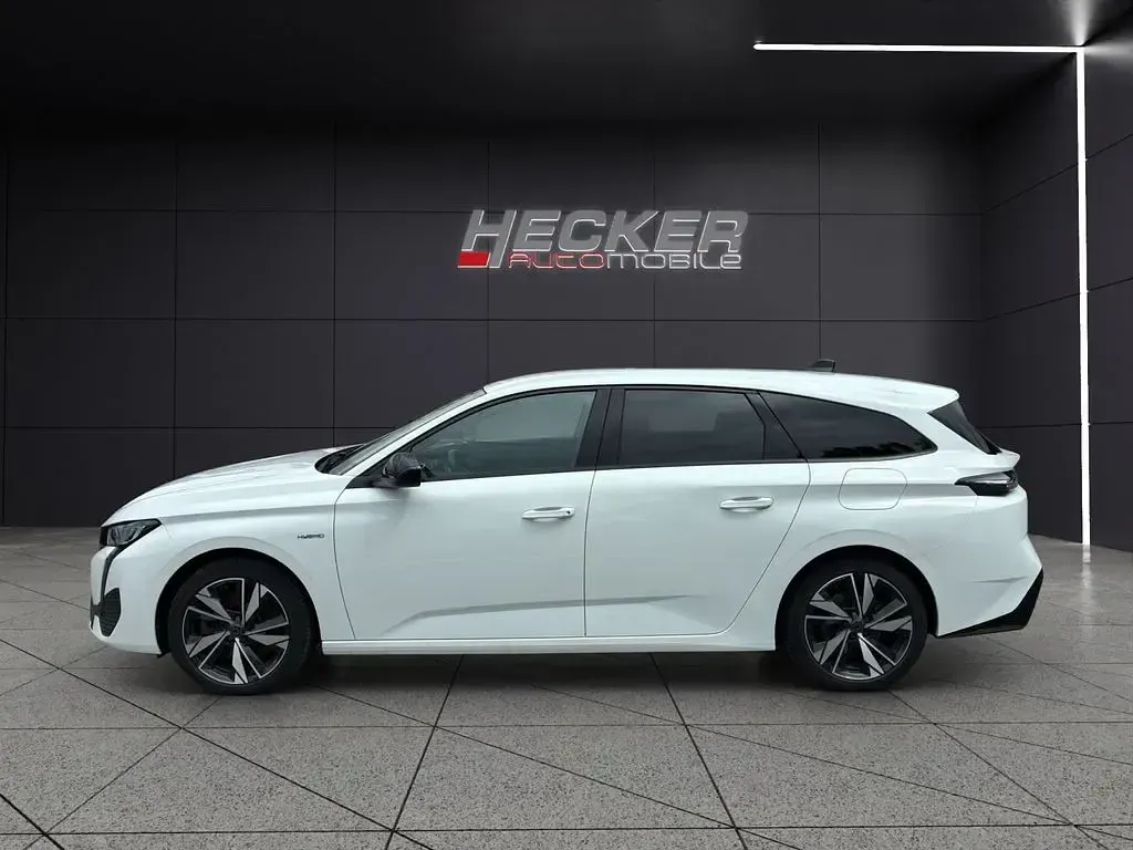 Gebraucht Peugeot 308 Allure 181 PS (133 kW) 2022 Lack weiss banquise/typ aussenve Kombi