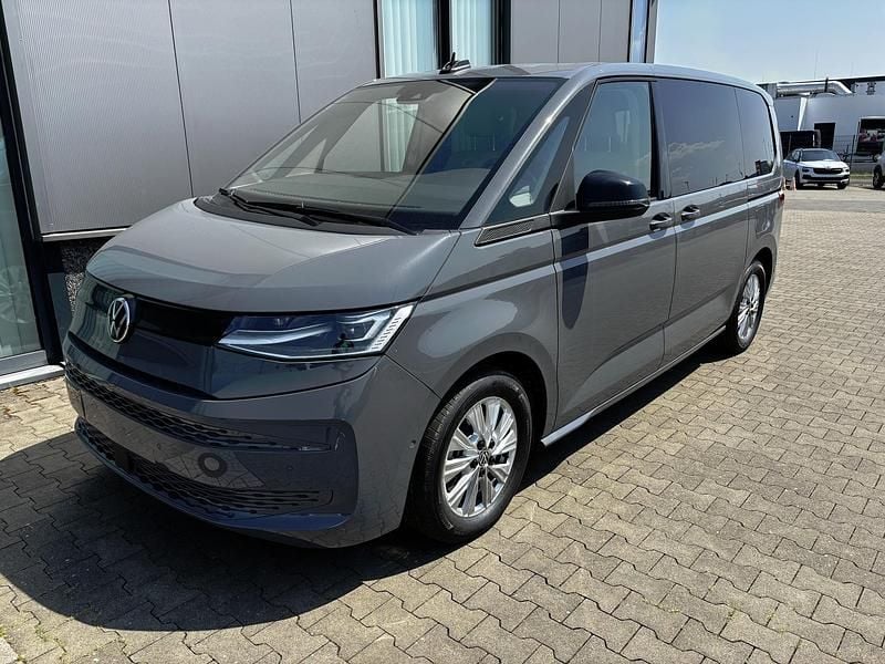 Nouă VW Multivan 150 CP (110 kW) 2026 Monovolum