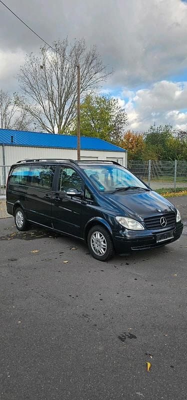 Grau Gebraucht 2005 Mercedes Viano Van / Kleinbus | 5.200 € - Bild 1/4