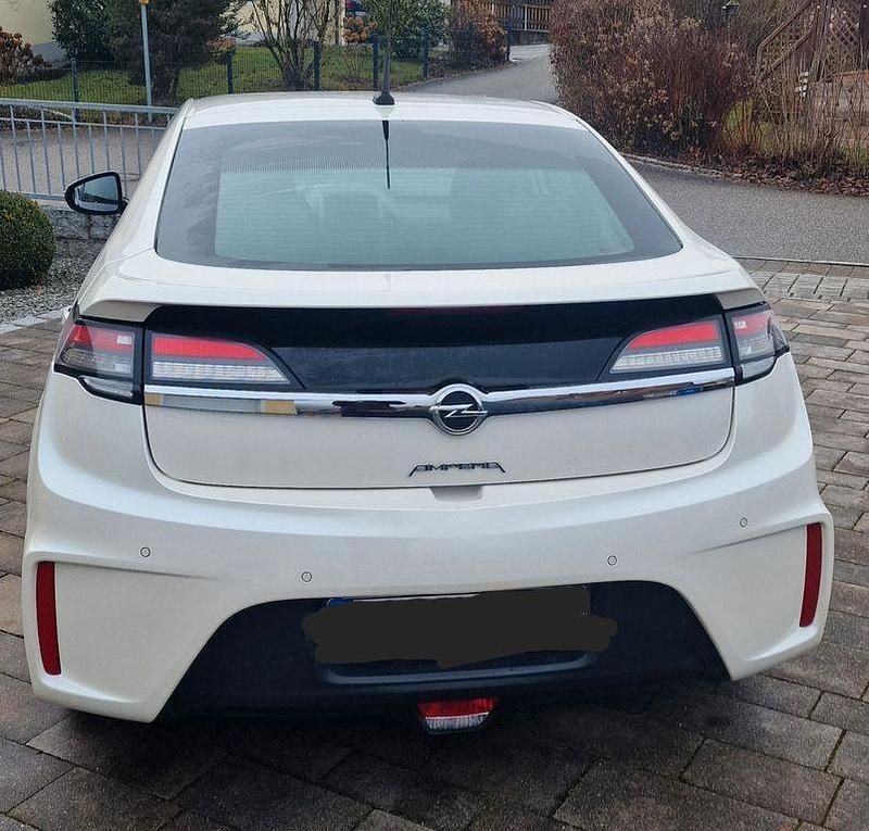 Gebraucht Opel Ampera Edition 151 PS (111 kW) 2014 Silber Kleinwagen