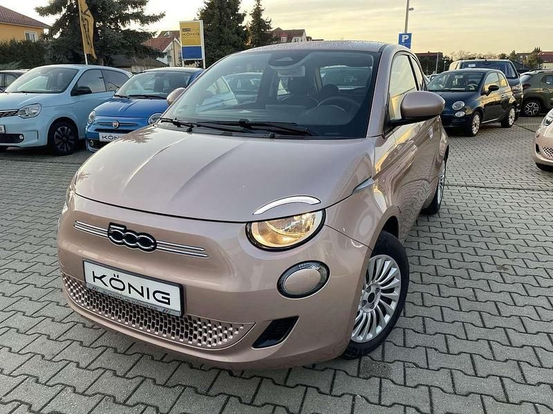 Gold Gebraucht 2023 Fiat 500e Kleinwagen | 23.999 € (Etwas zu teuer) - Bild 1/4