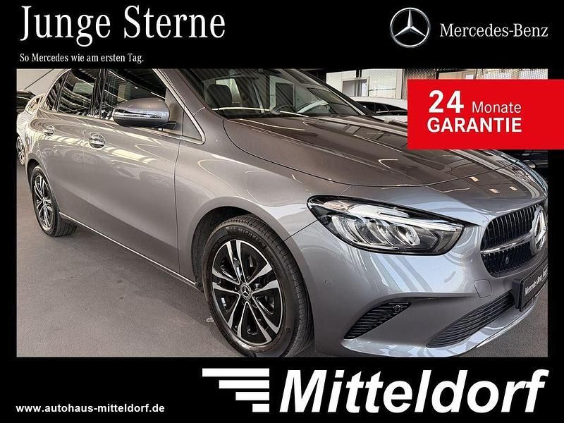 Grau Gebraucht 2024 Mercedes B200 Advanced Plus Van / Kleinbus | 32.380 € (Fairer Preis) - Bild 1/4