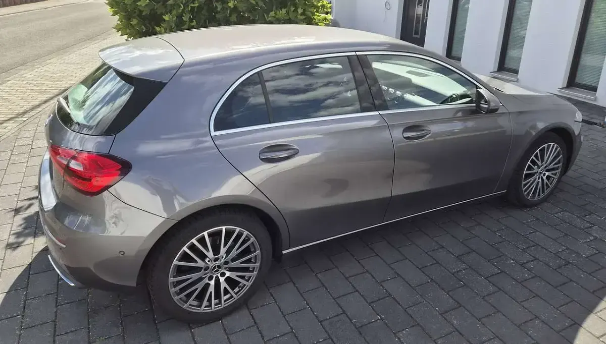 Gebraucht Mercedes A220 Progressive 190 PS (139 kW) 2019 Grau Limousine
