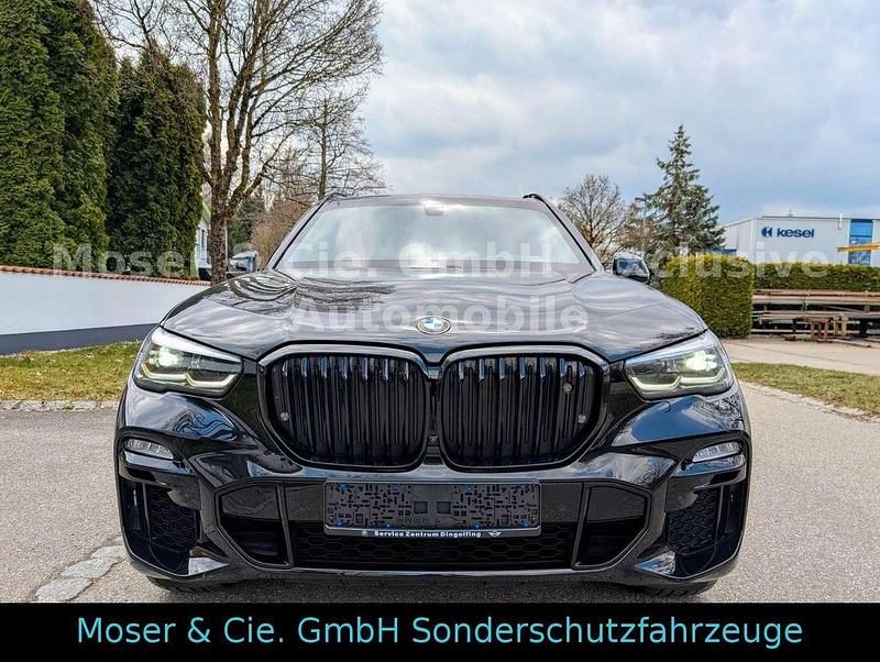 Gebraucht BMW X5 M50 Performance 530 PS (389 kW) 2021 Black sapphire metallic SUV