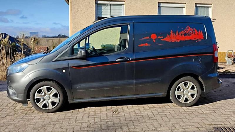 Gebraucht Ford Transit Trend 101 PS (74 kW) 2018 Grau Van