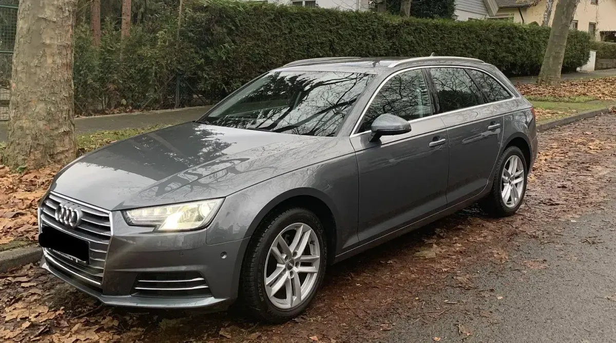 Gebraucht Audi A4 Sport 150 PS (110 kW) 2017 Grau Kombi
