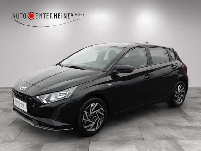 Gebraucht 2024 Hyundai i20 Trend Limousine | 20.900 € (Teuer) - Bild 1/4