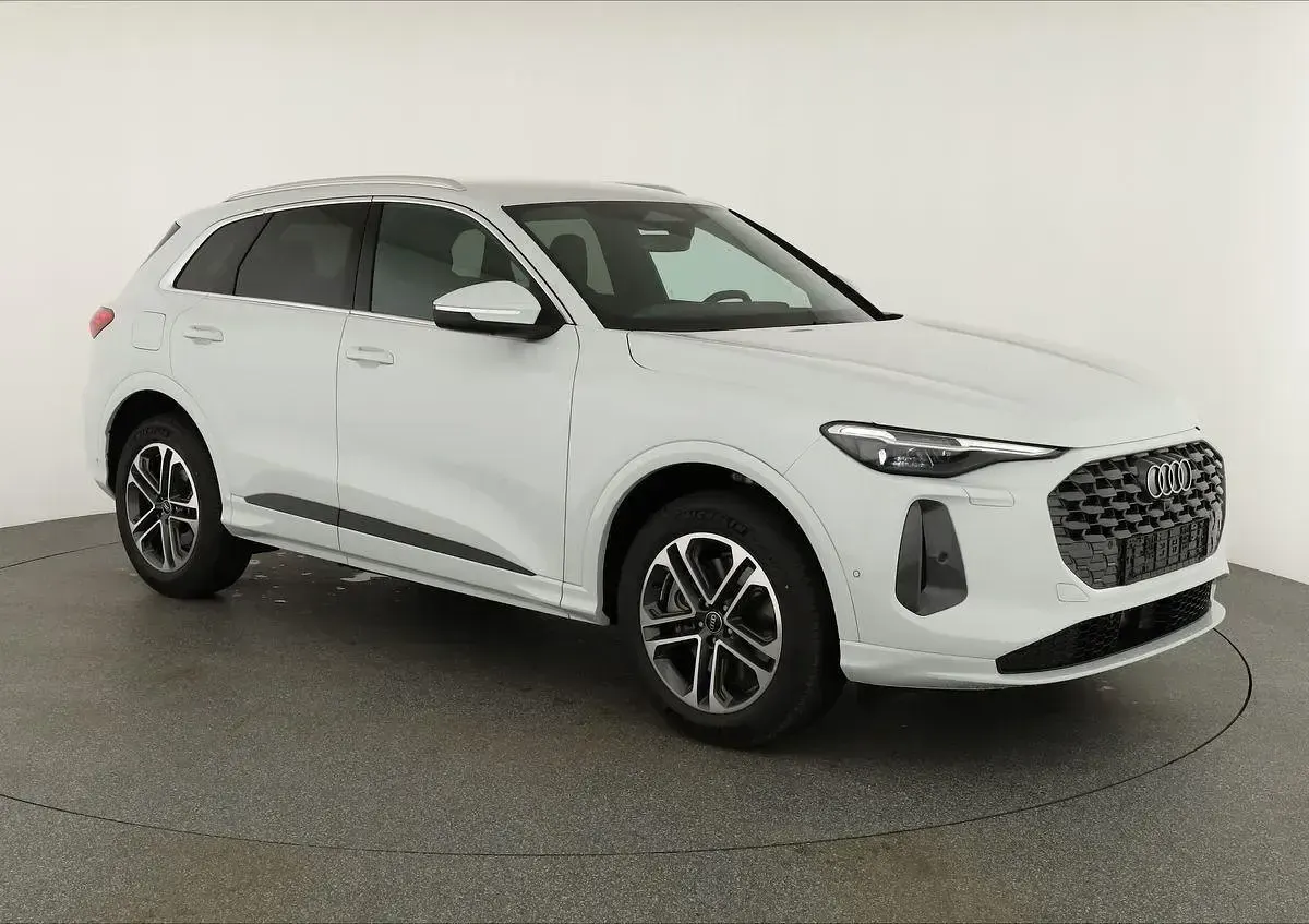 Neu Audi Q5 Ambiente 204 PS (150 kW) 2026 Gletscherweiß metallic SUV