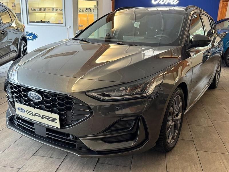 Gebraucht Ford Focus ST-Line X 155 PS (114 kW) 2025 Grau Limousine