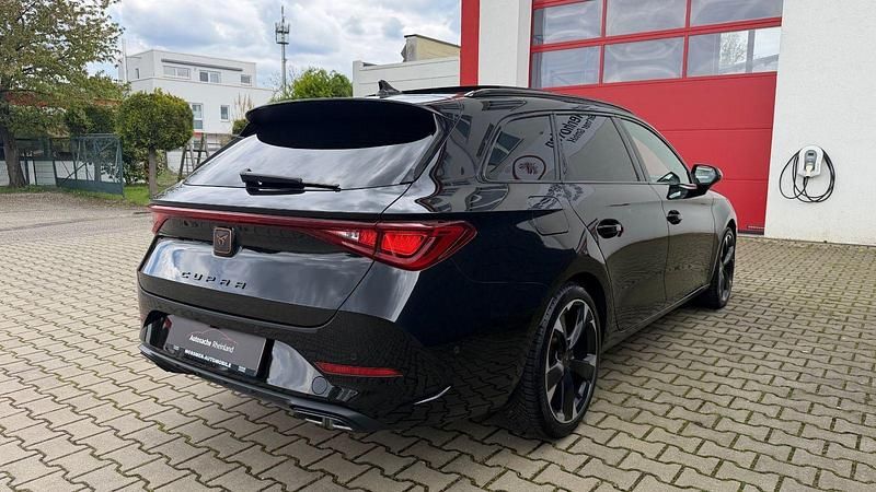 Second-hand Cupra Leon 190 CP (139 kW) 2023 Negru Break