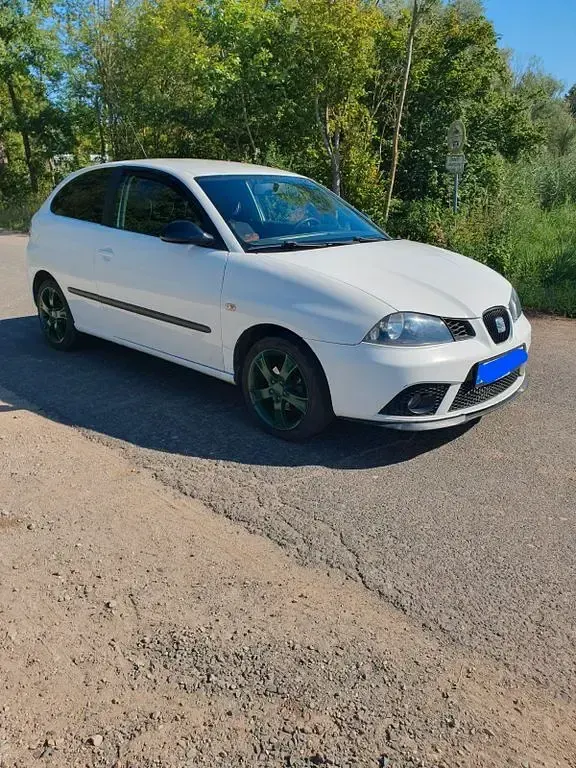Gebraucht Seat Ibiza 69 PS (50 kW) 2007 Weiß Kleinwagen