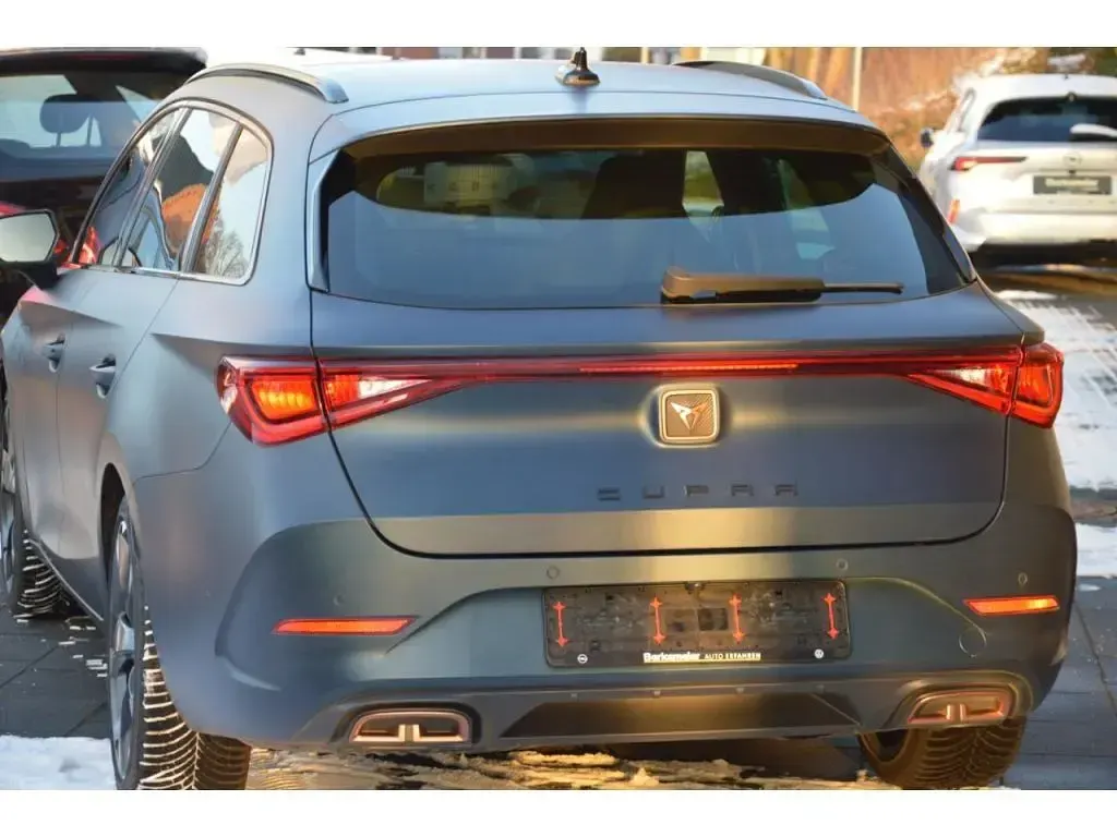 Gebraucht Cupra Leon 204 PS (150 kW) 2023 Petrolblau matt Kombi