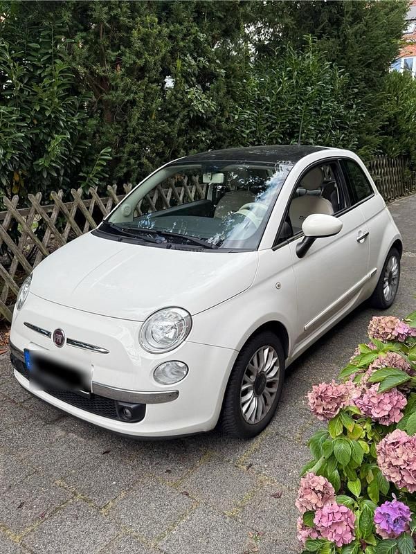 Weiß Gebraucht 2016 Fiat 500 Lounge Kleinwagen | 6.750 € (Guter Preis) - Bild 1/4