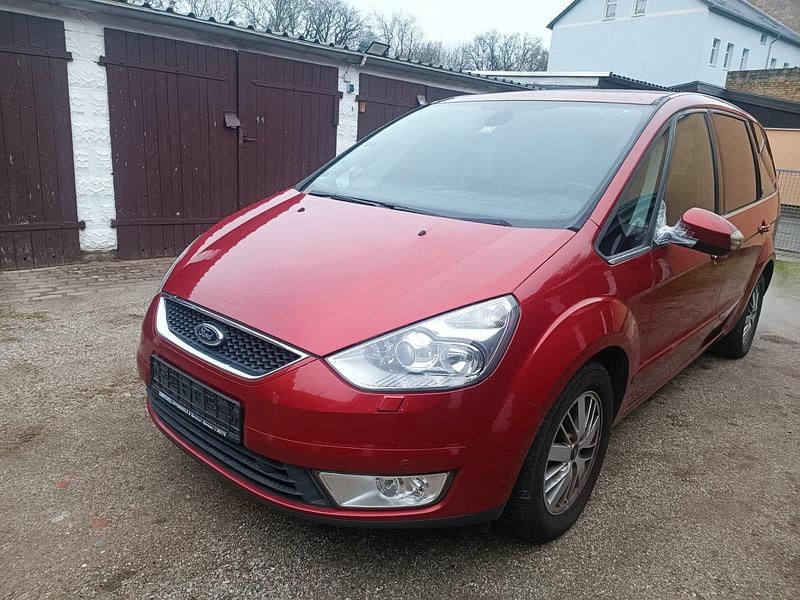 Gebraucht Ford Galaxy Ghia 131 PS (96 kW) 2007 Rot Van / Kleinbus