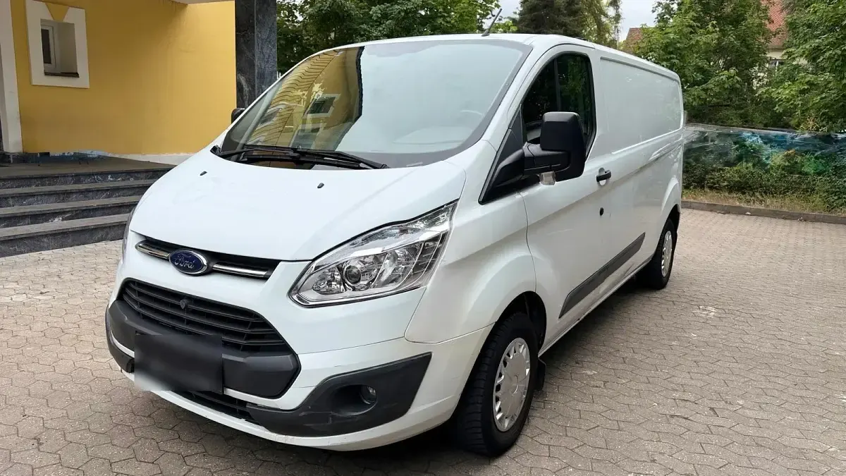 Gebraucht Ford Transit Custom 125 PS (91 kW) 2015 Weiß Van / Kleinbus