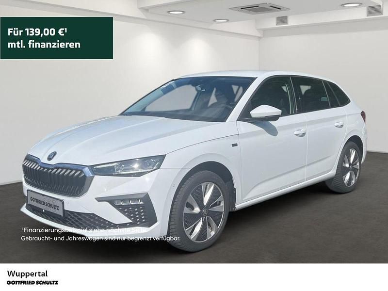 Weiß Gebraucht 2024 Skoda Scala Drive Kleinwagen | 24.450 € (Fairer Preis) - Bild 1/4