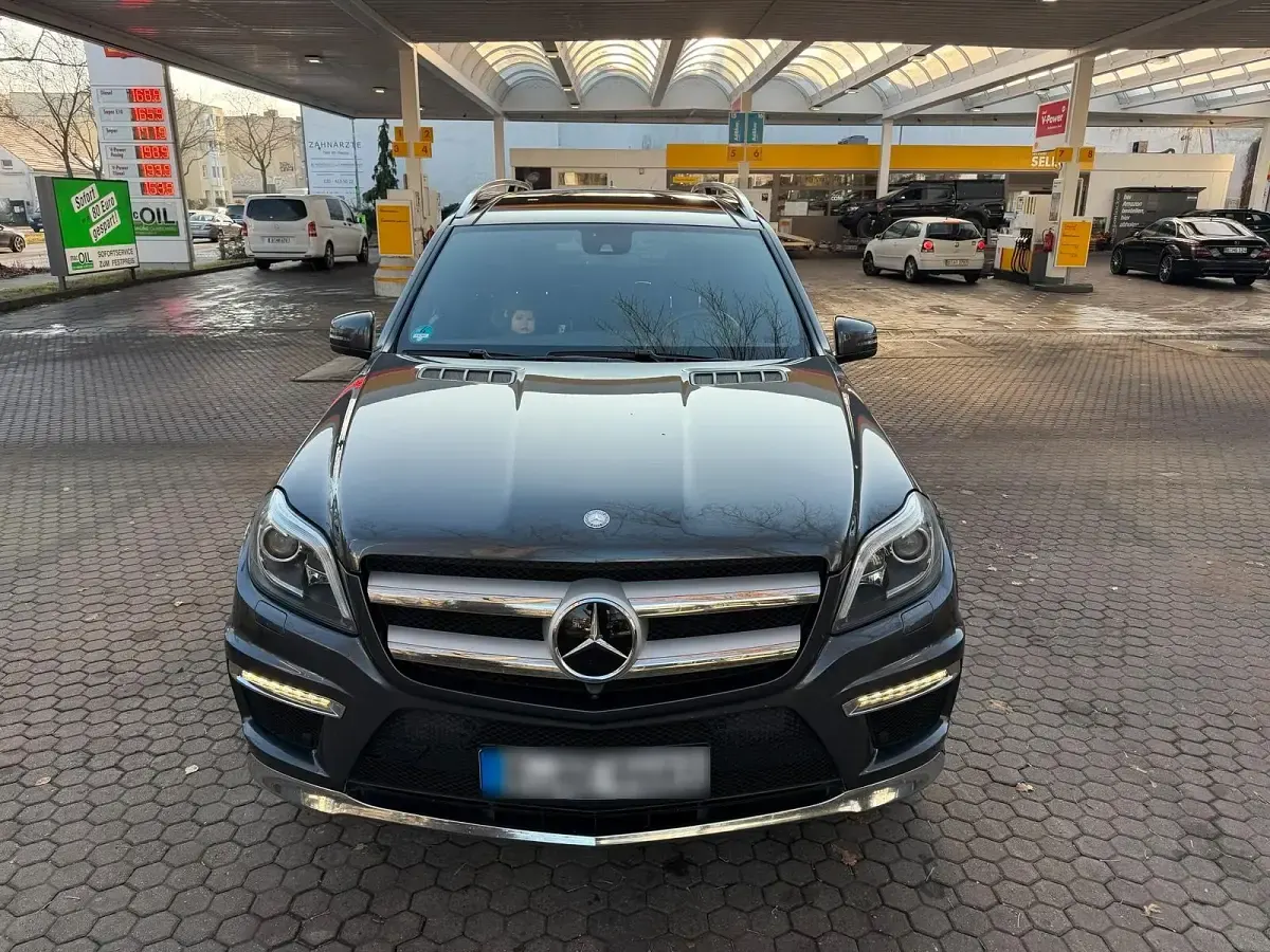 Gebraucht Mercedes GL400 AMG 330 PS (242 kW) 2015 Grau SUV