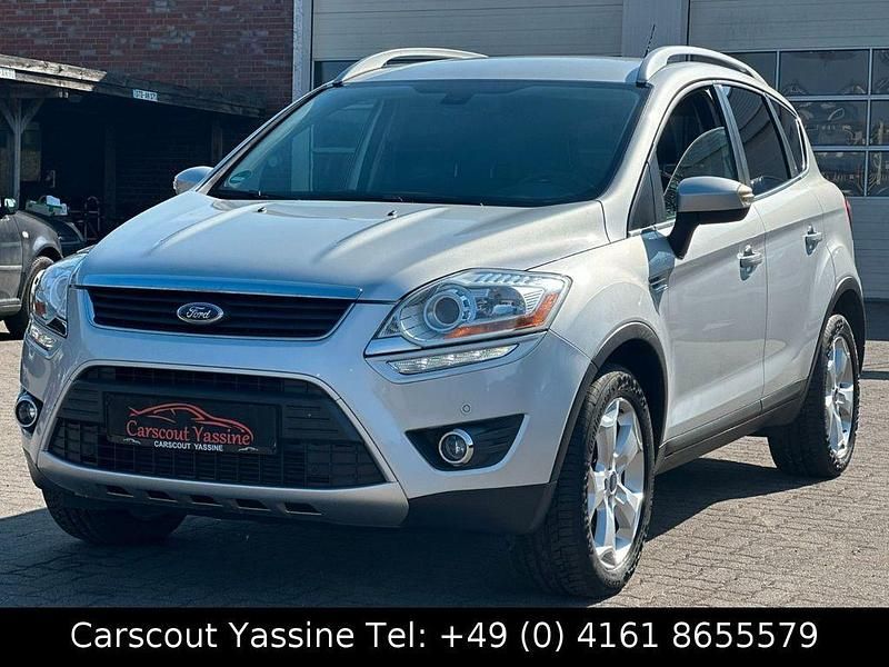 Gebraucht Ford Kuga Titanium 163 PS (119 kW) 2011 Silber SUV
