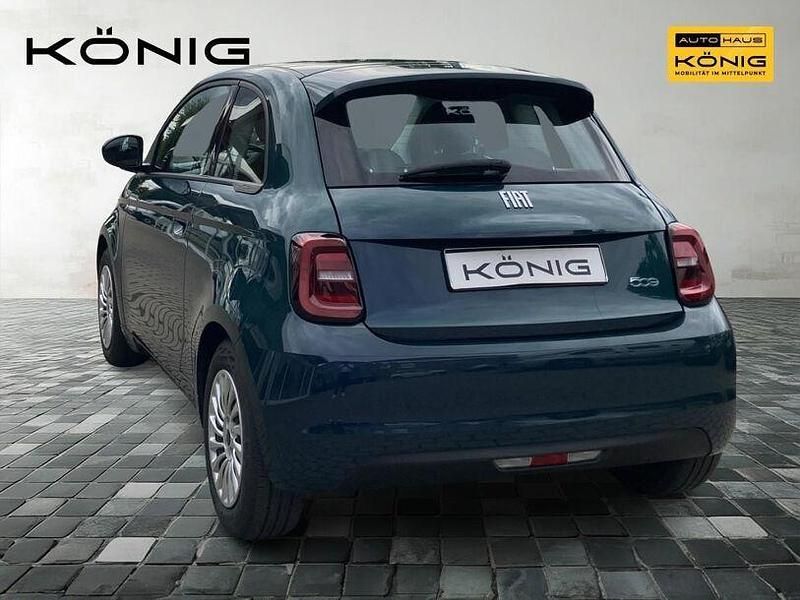 Gebraucht Fiat 500e 86 kW (118 PS) 2023 Grün Limousine